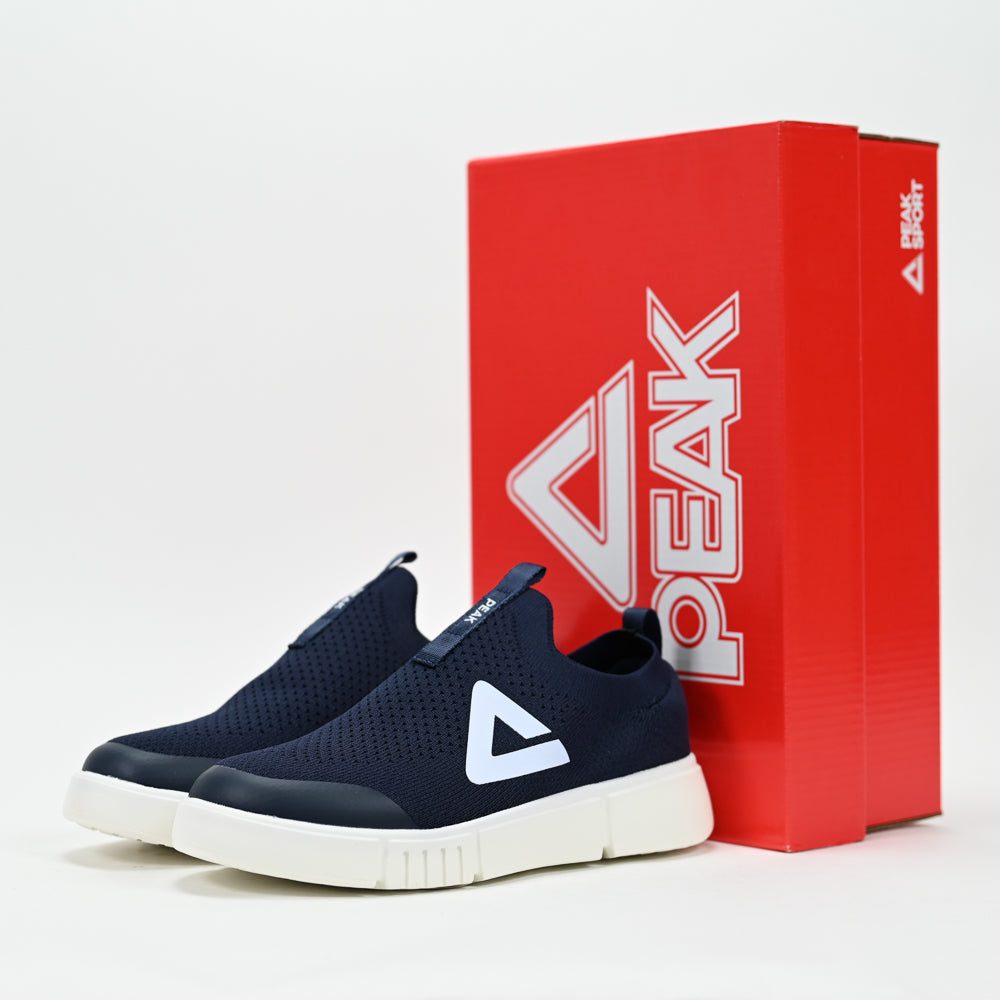 PEAK FOOTWEAR