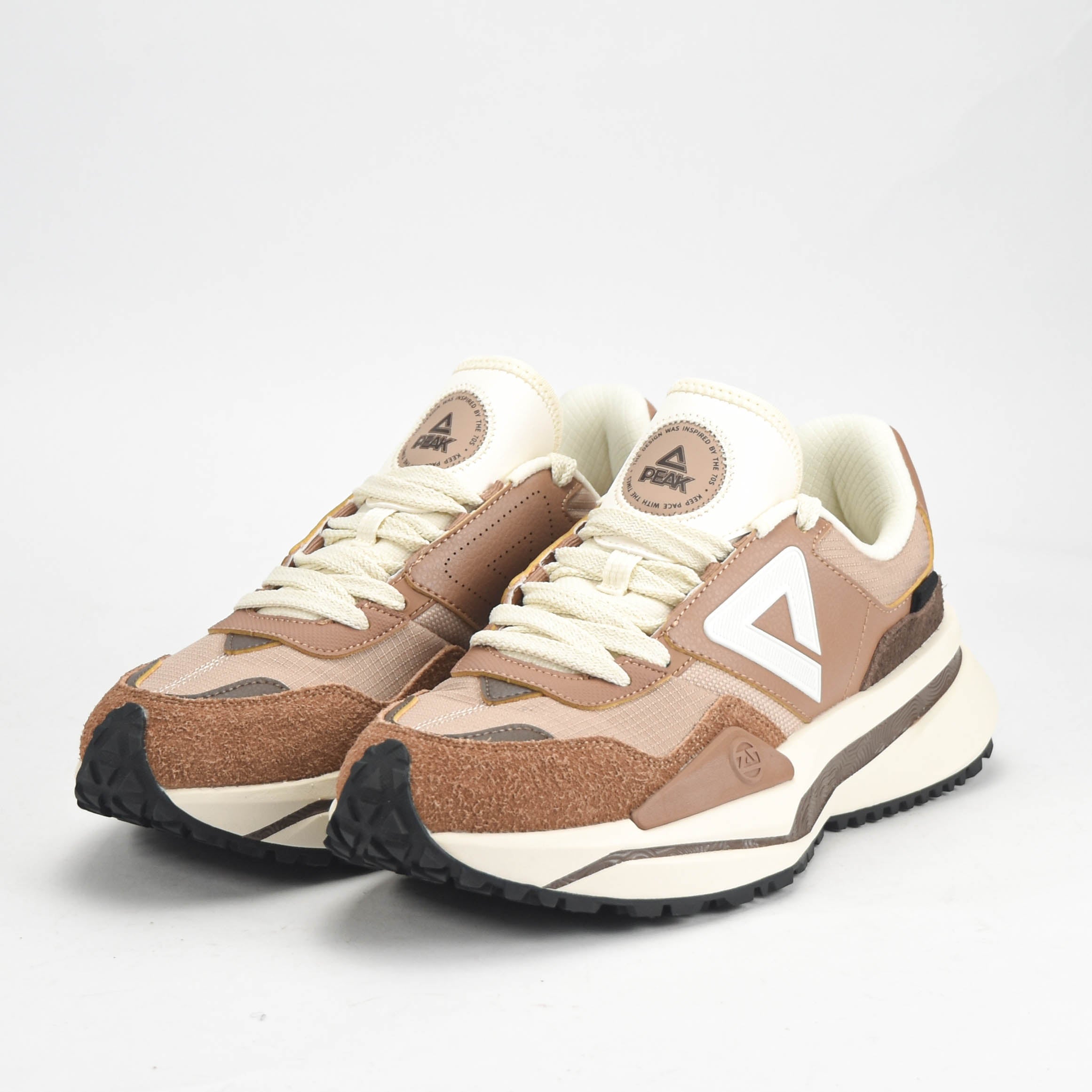 PEAK SHOES ET34387E-00R2