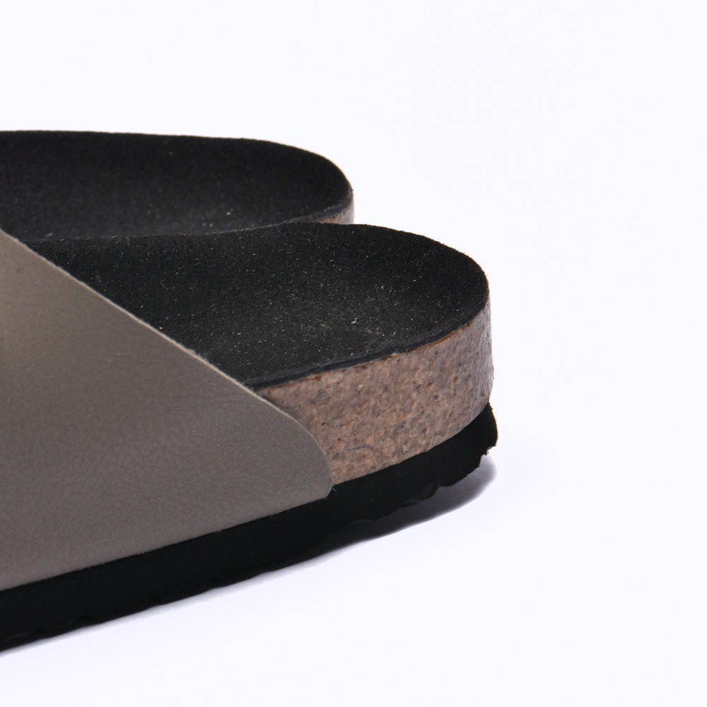 بيرك - كاكي بي/بلاك