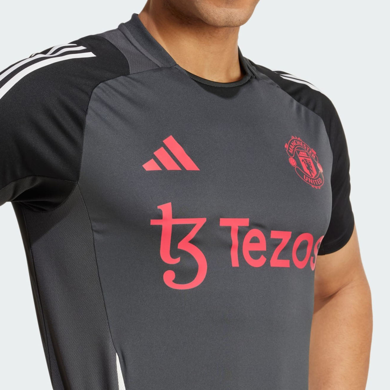 ADIDAS \ IS8086