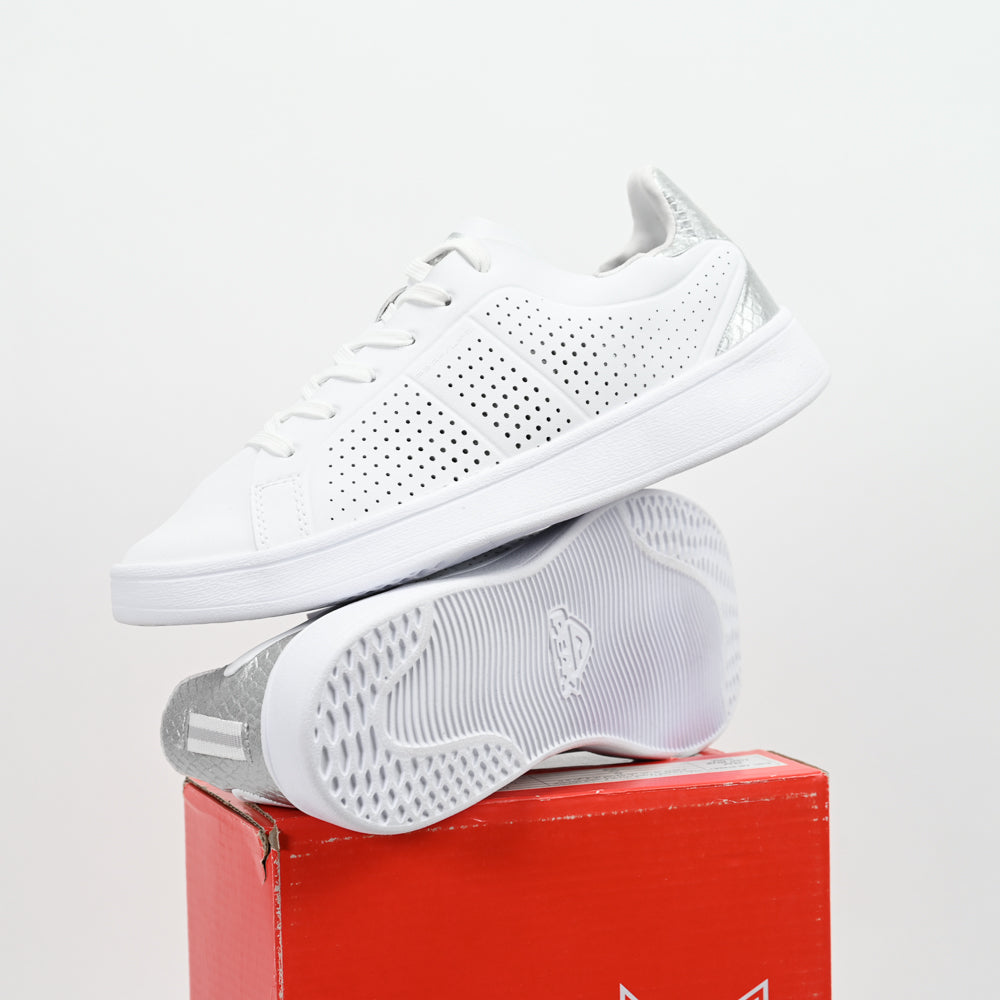 PEAK FOOTWEAR