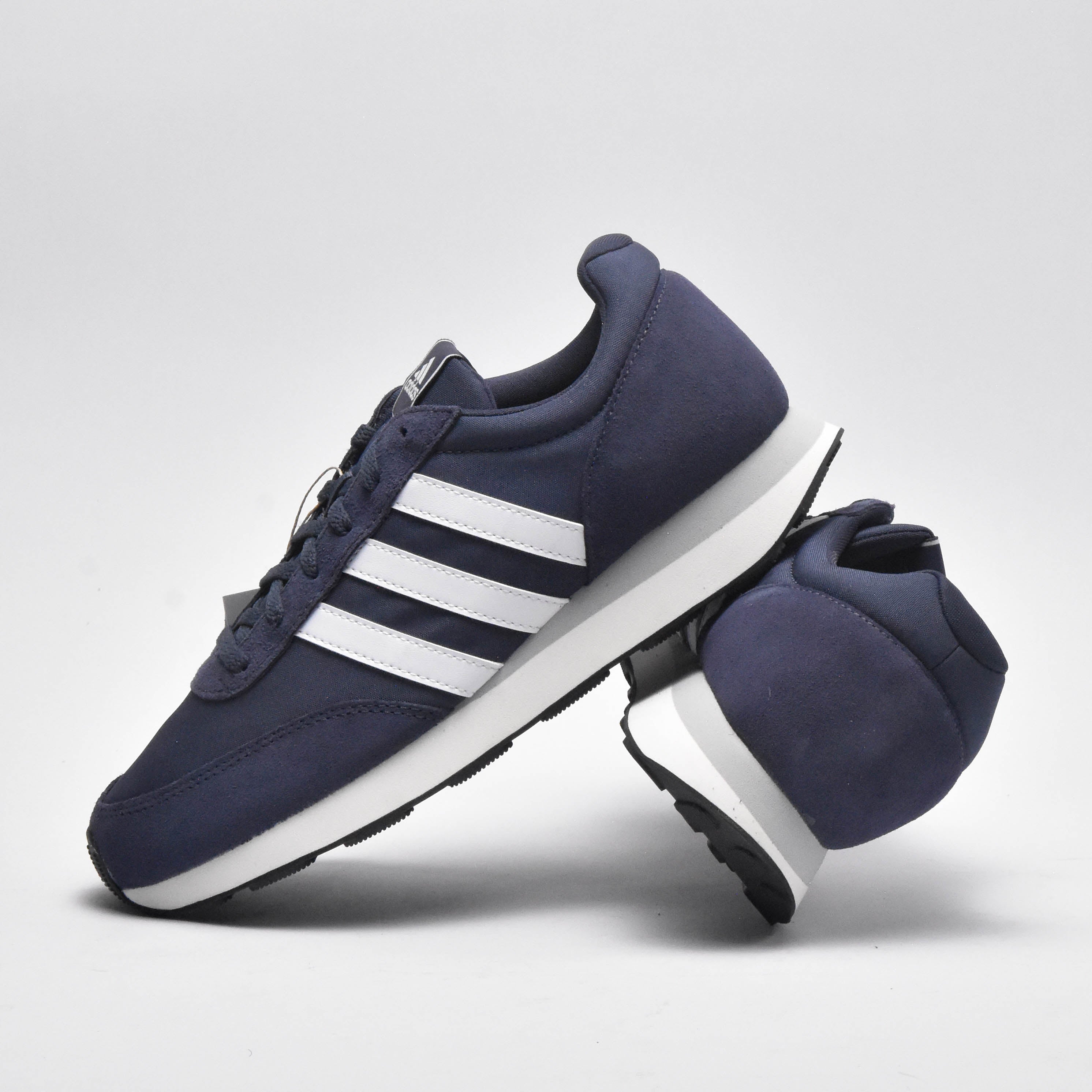 ADIDAS RUN 60S 3.0 / IE3825