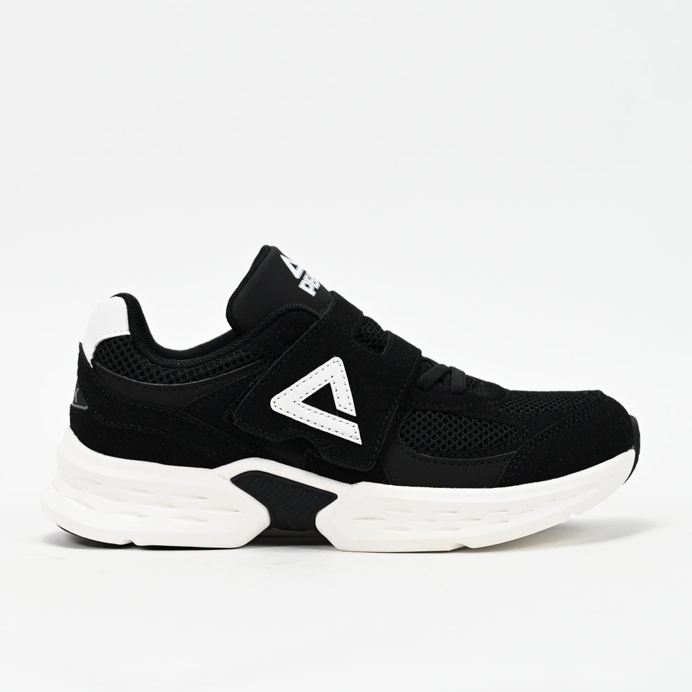 PEAK FOOTWEAR