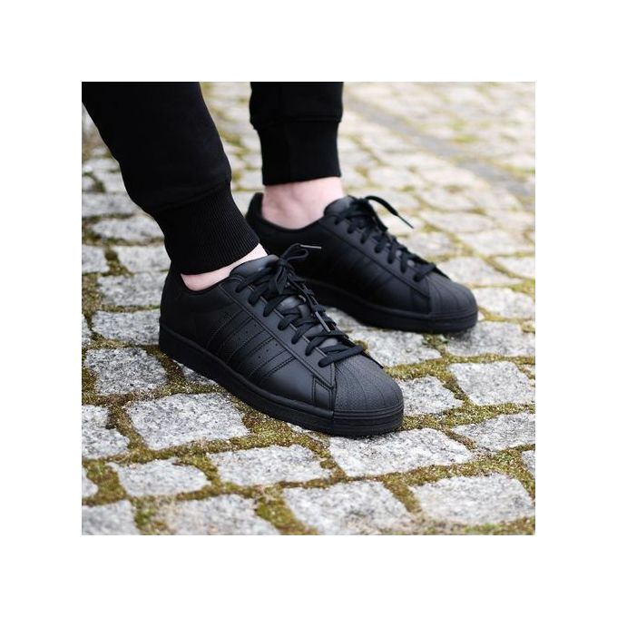 أديداس سوبرستار