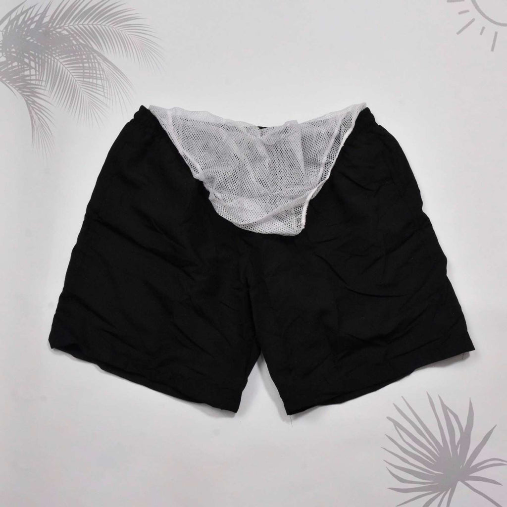 شورت أسود غير لامع