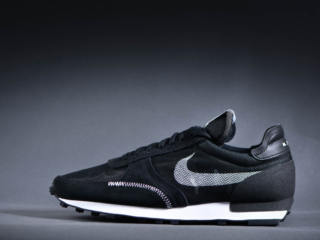 نايكي دي بريك تايب أسود وأبيض