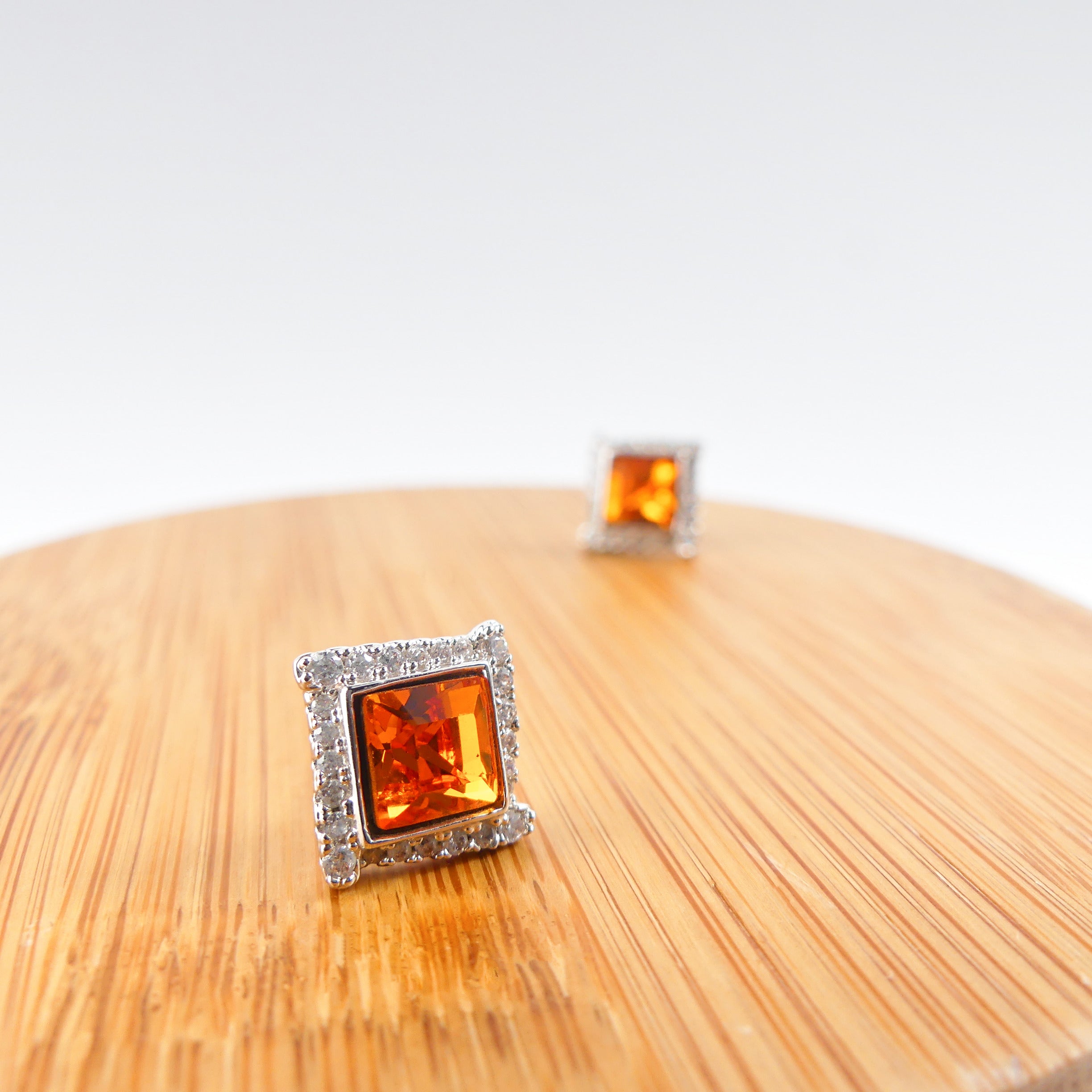 boucle d'oreille carré orange