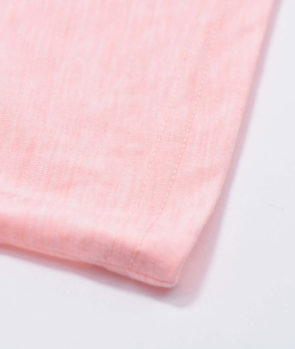 غرفة الأطفال - ملابس رياضية وردية