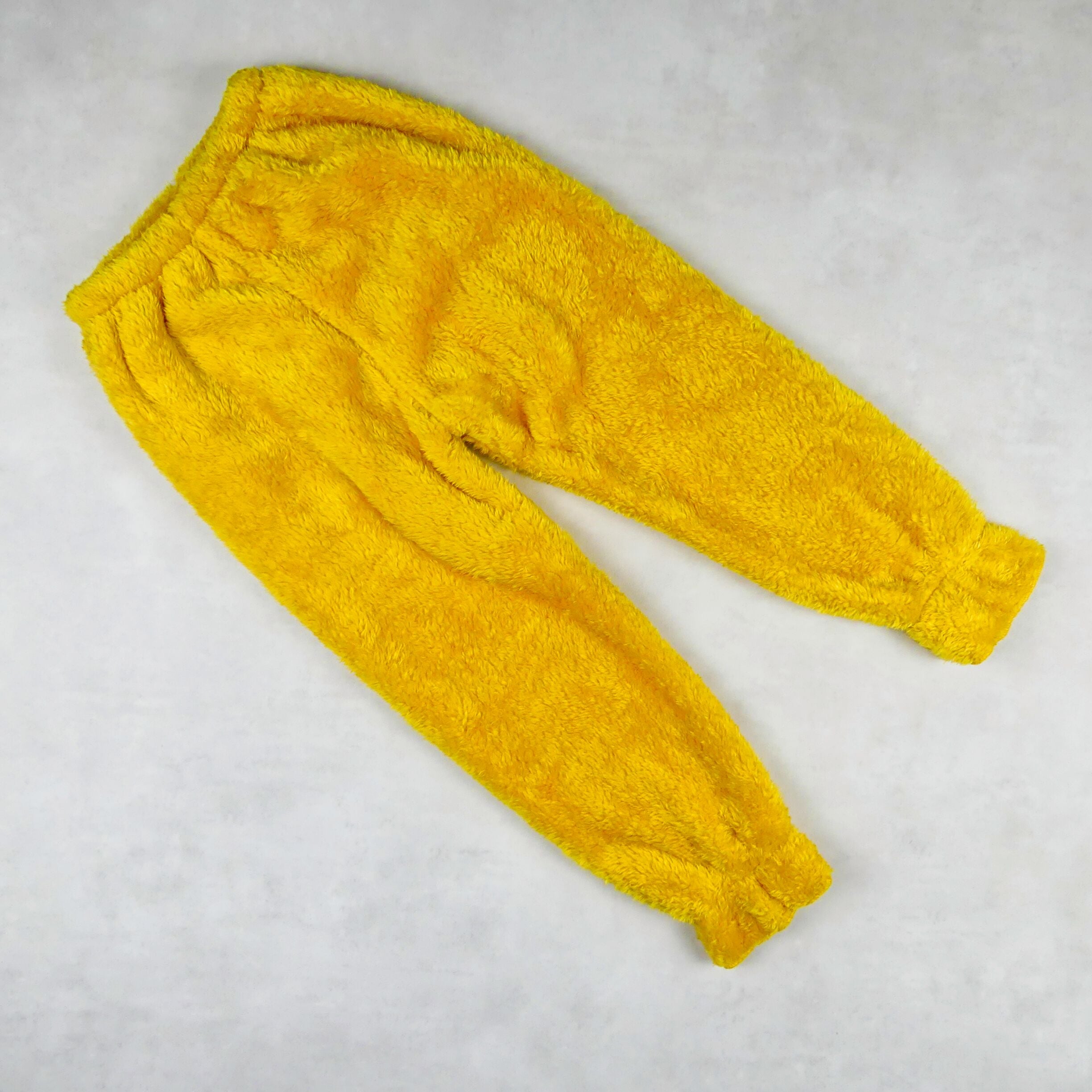 pyjama fourrure jaune -sac fraise 4435