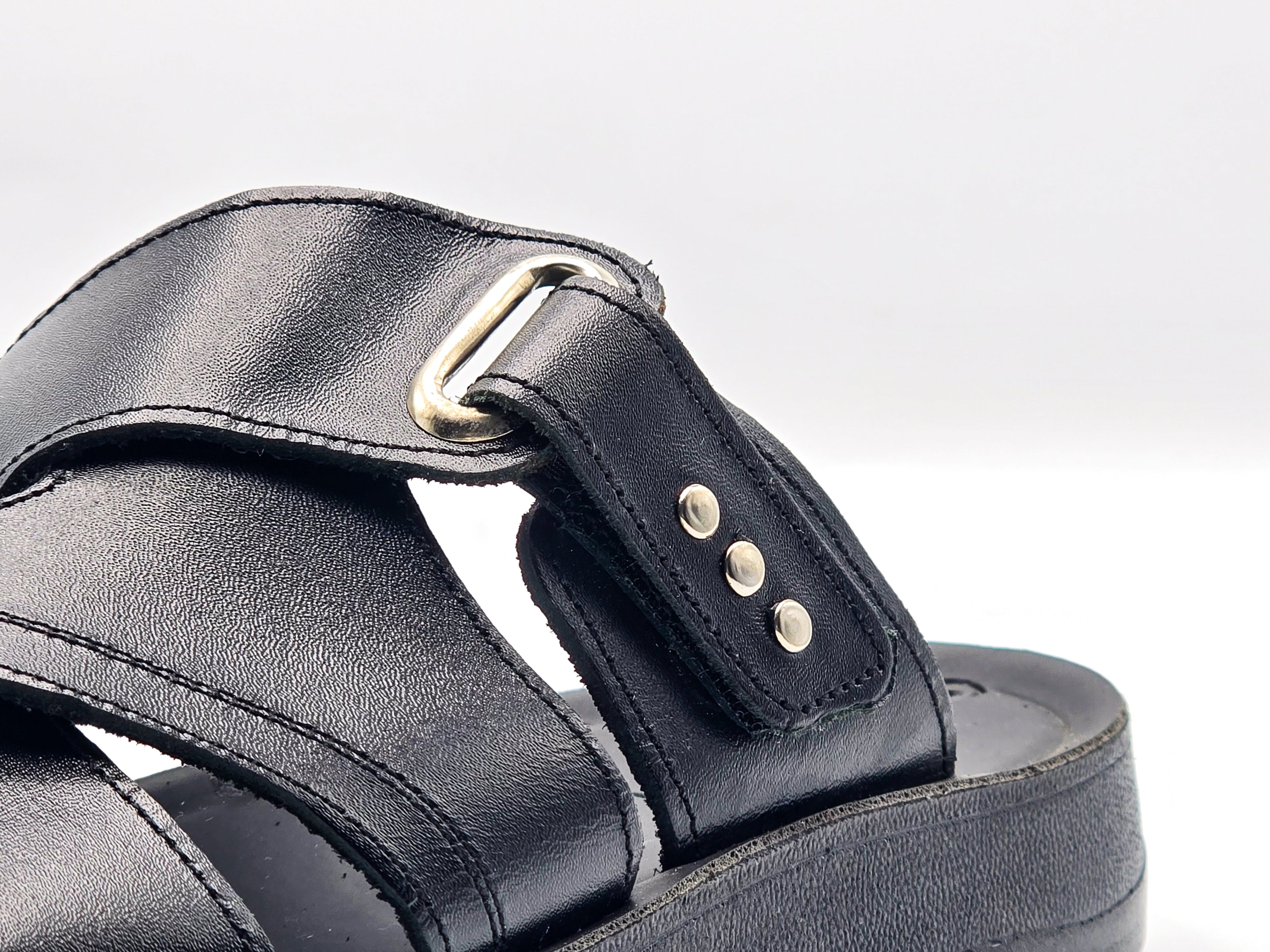 MULE R-86 NOIR