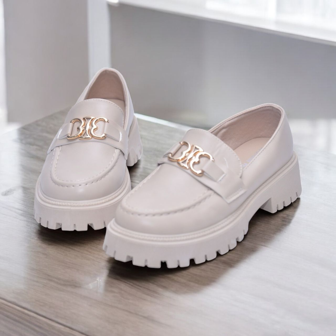 Mocassins femme beige