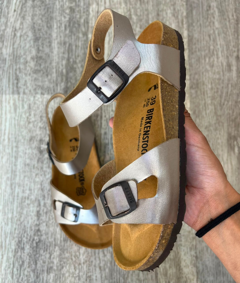 Sandales femme dorées