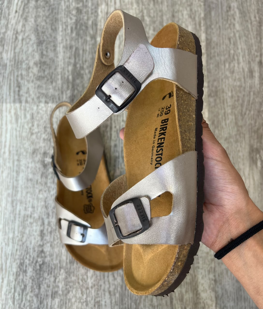 Sandales femme dorées