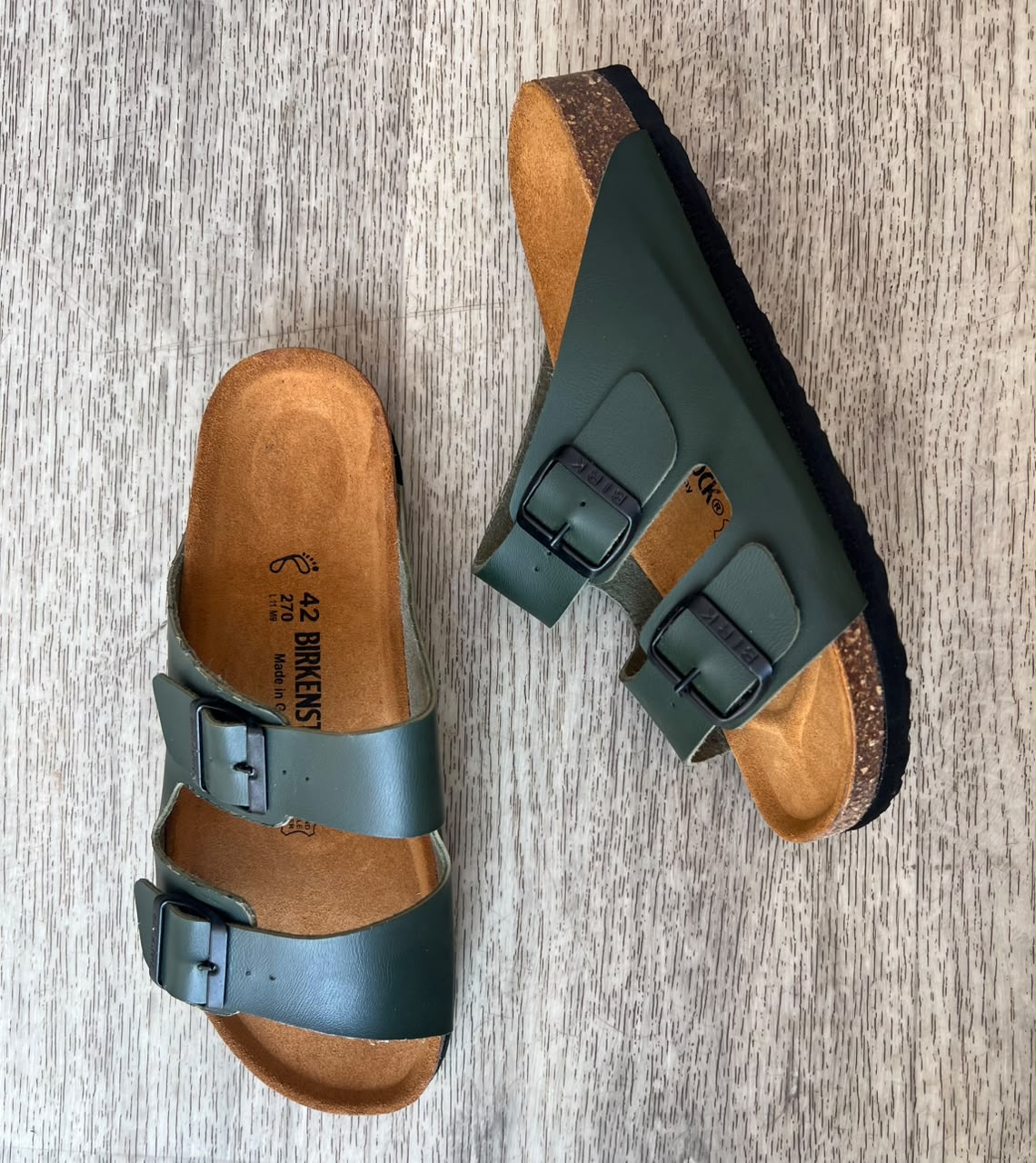 Sandales homme vert mat