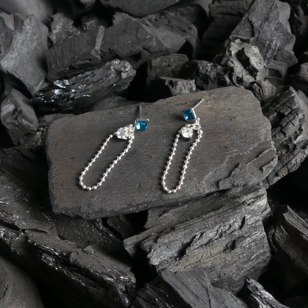 Boucle d'oreille petit carré Blue