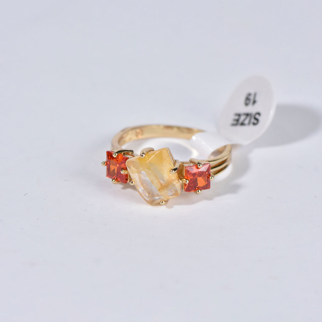 GOLDEN CITRINE RING 19