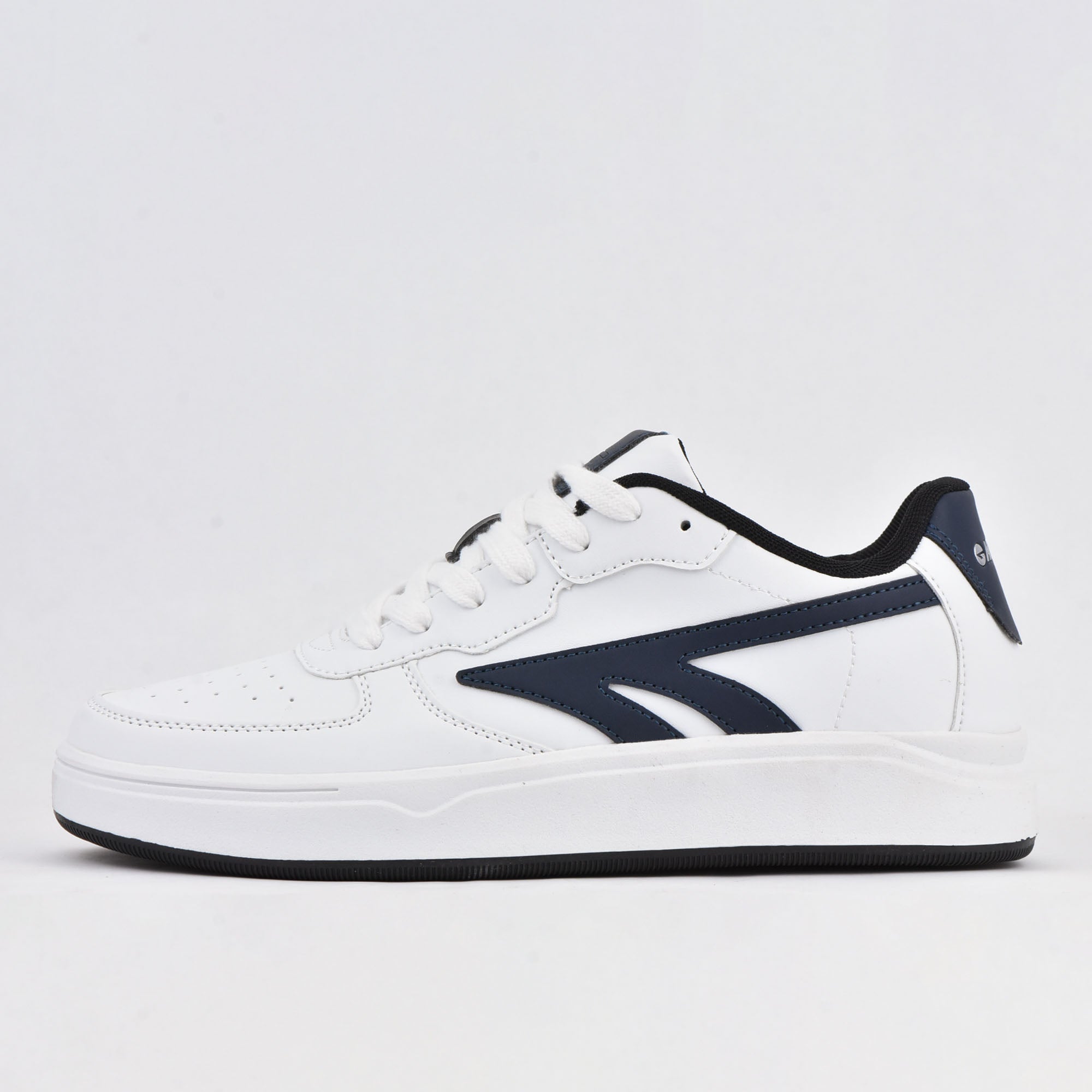 VASITY COURT WHITE/NAVY/BLACK HI TEC S013767