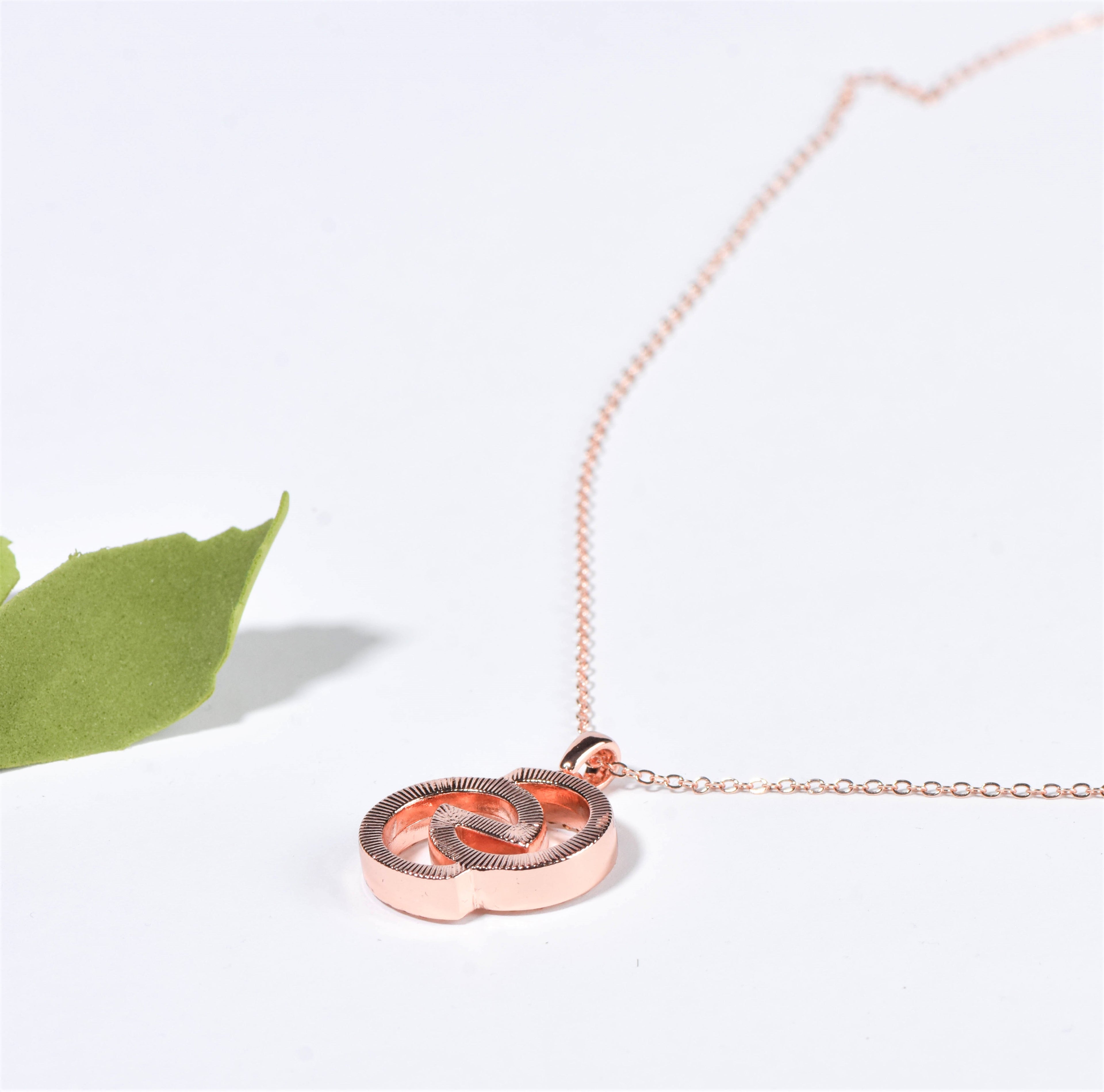 GIORDANI GOLD ANNIVERSARY NECKLACE