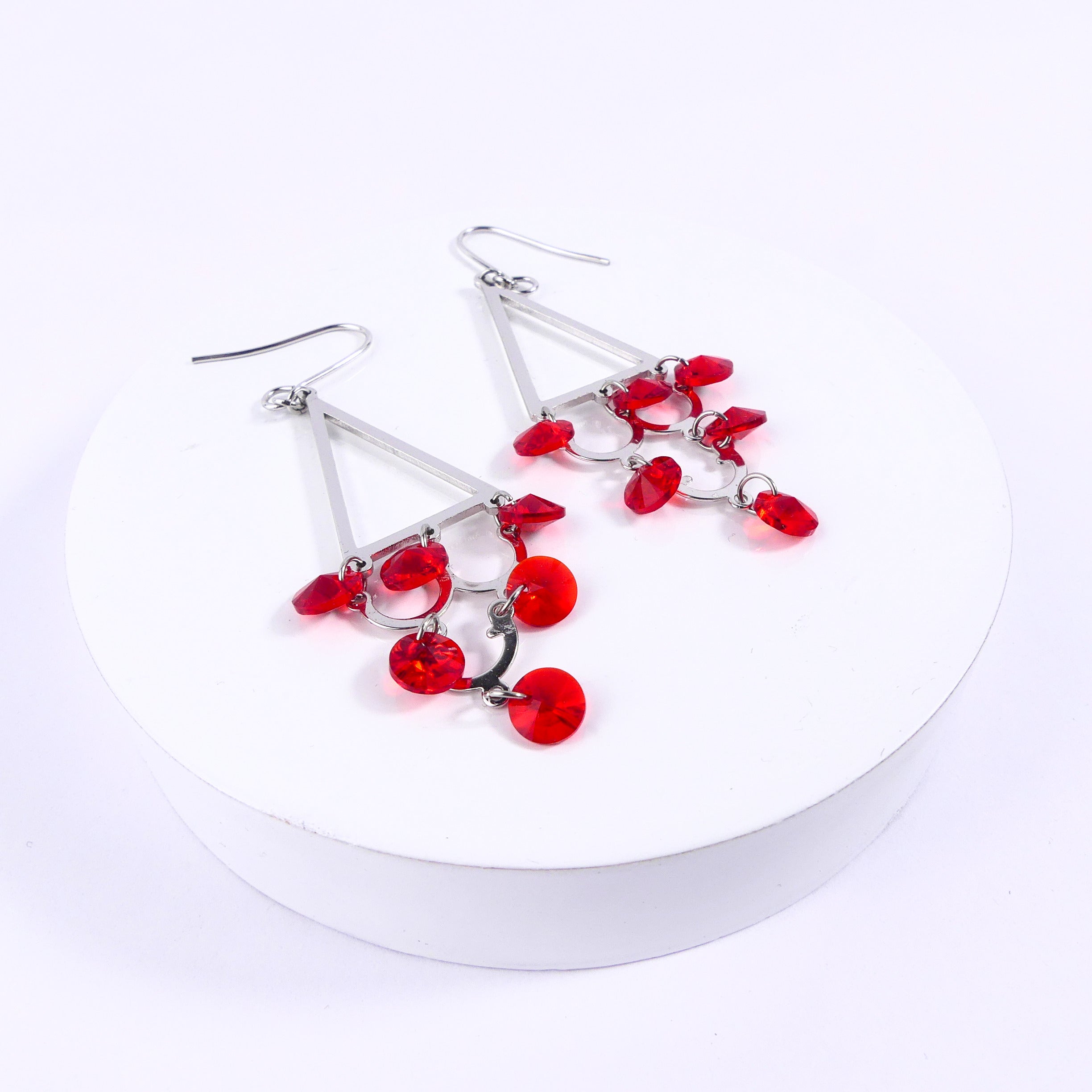 boucle d'oreille traiangle rouge