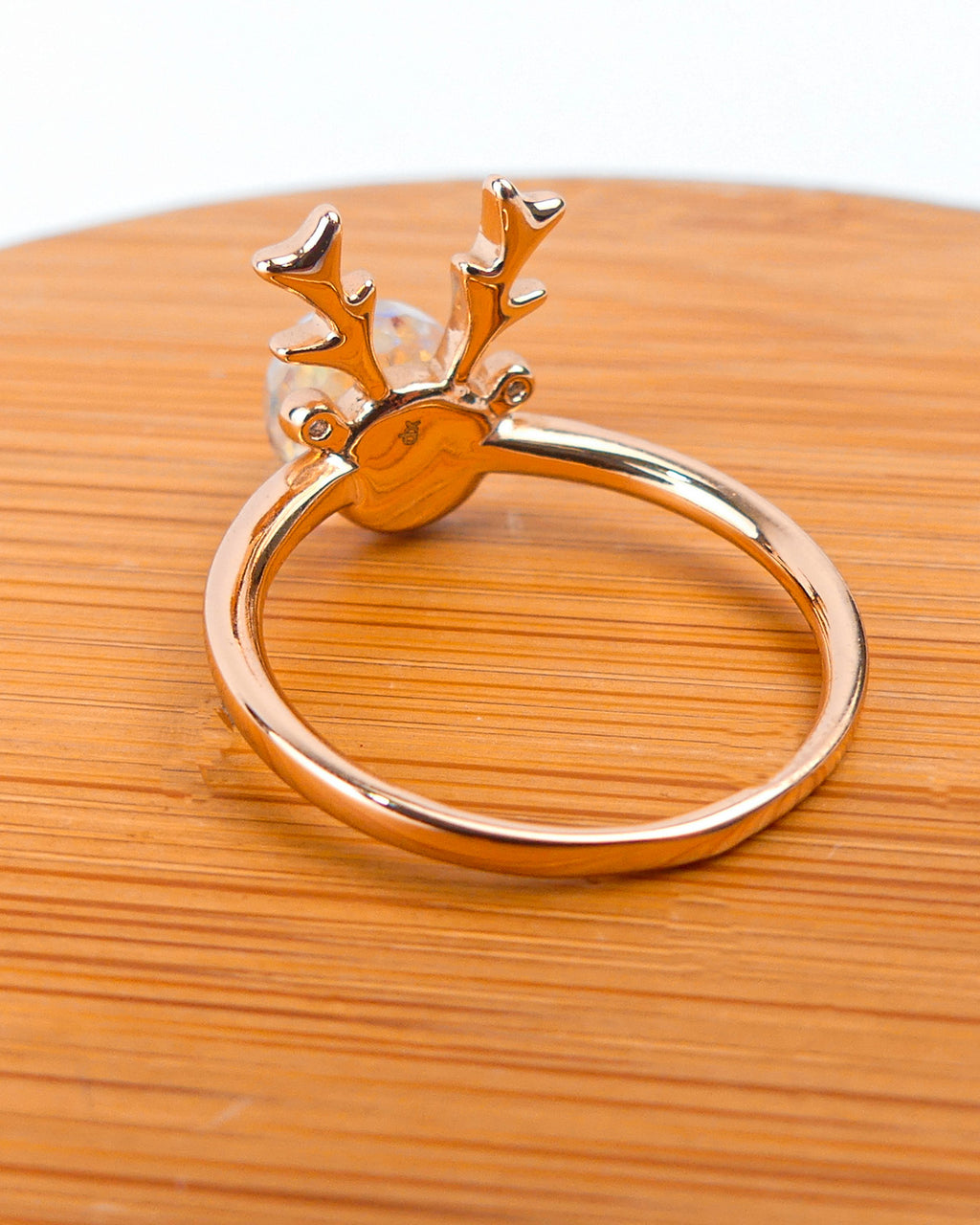 bague gazelle boule blanc reflé