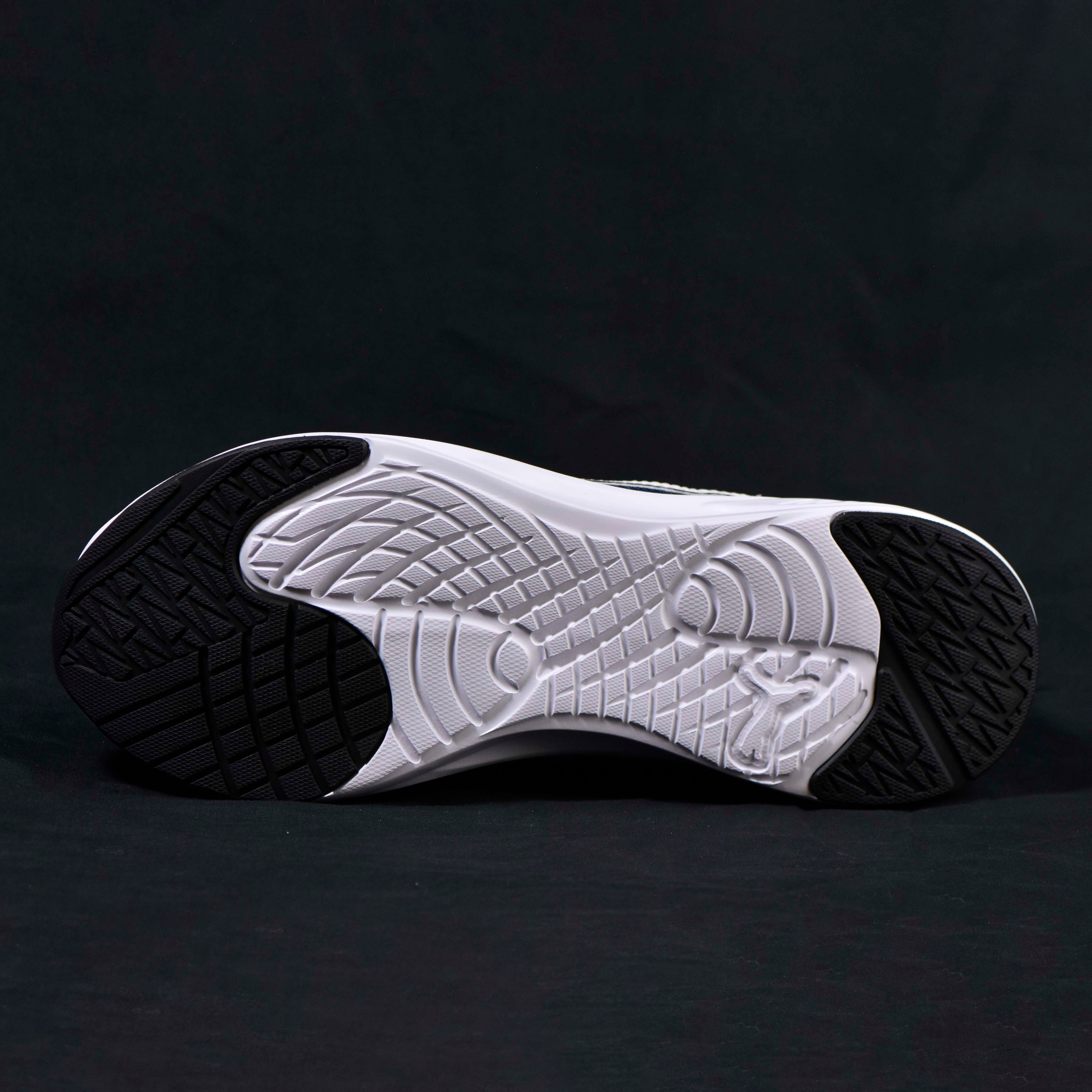 بوما إنسينريت 376288-08 / 1946