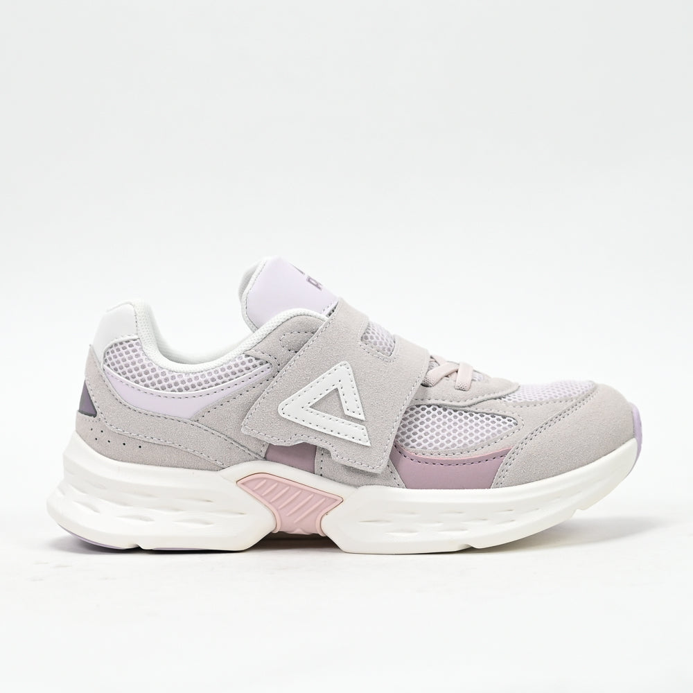 PEAK FOOTWEAR