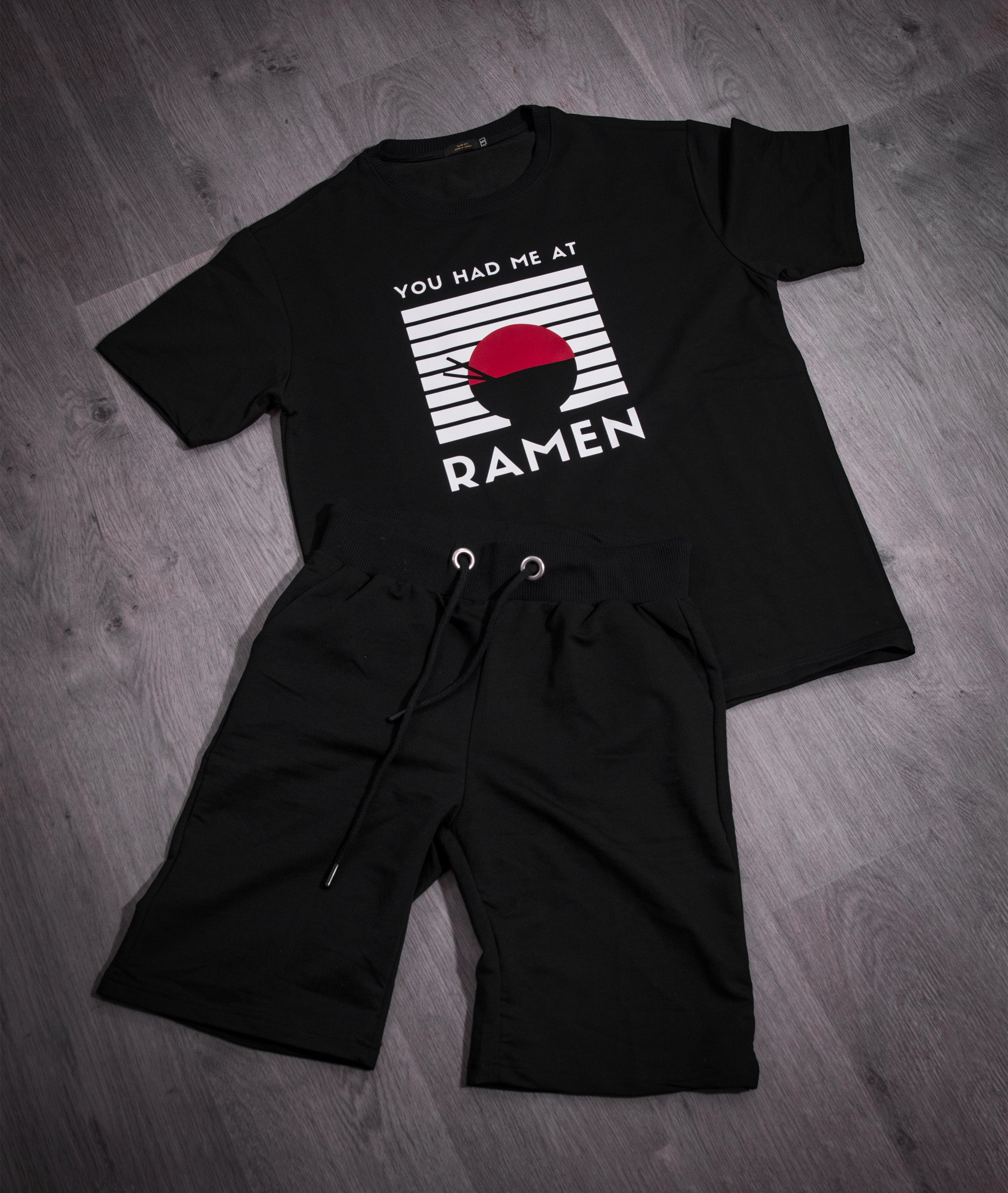 مجموعة سوداء *لقد جعلتني أستمتع بالرامين*