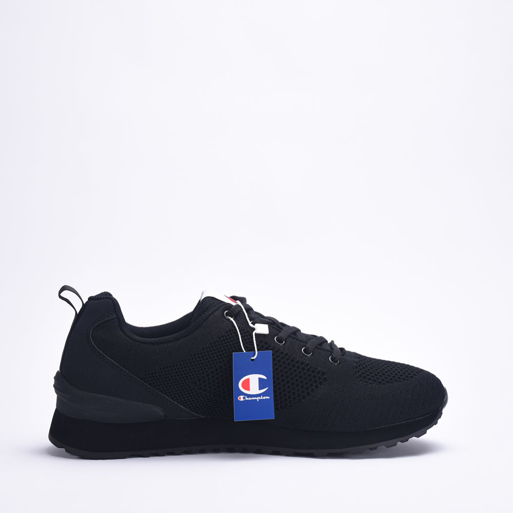 Low Cut Shoe GU TRIPLE NBK \ S22149-KK001
