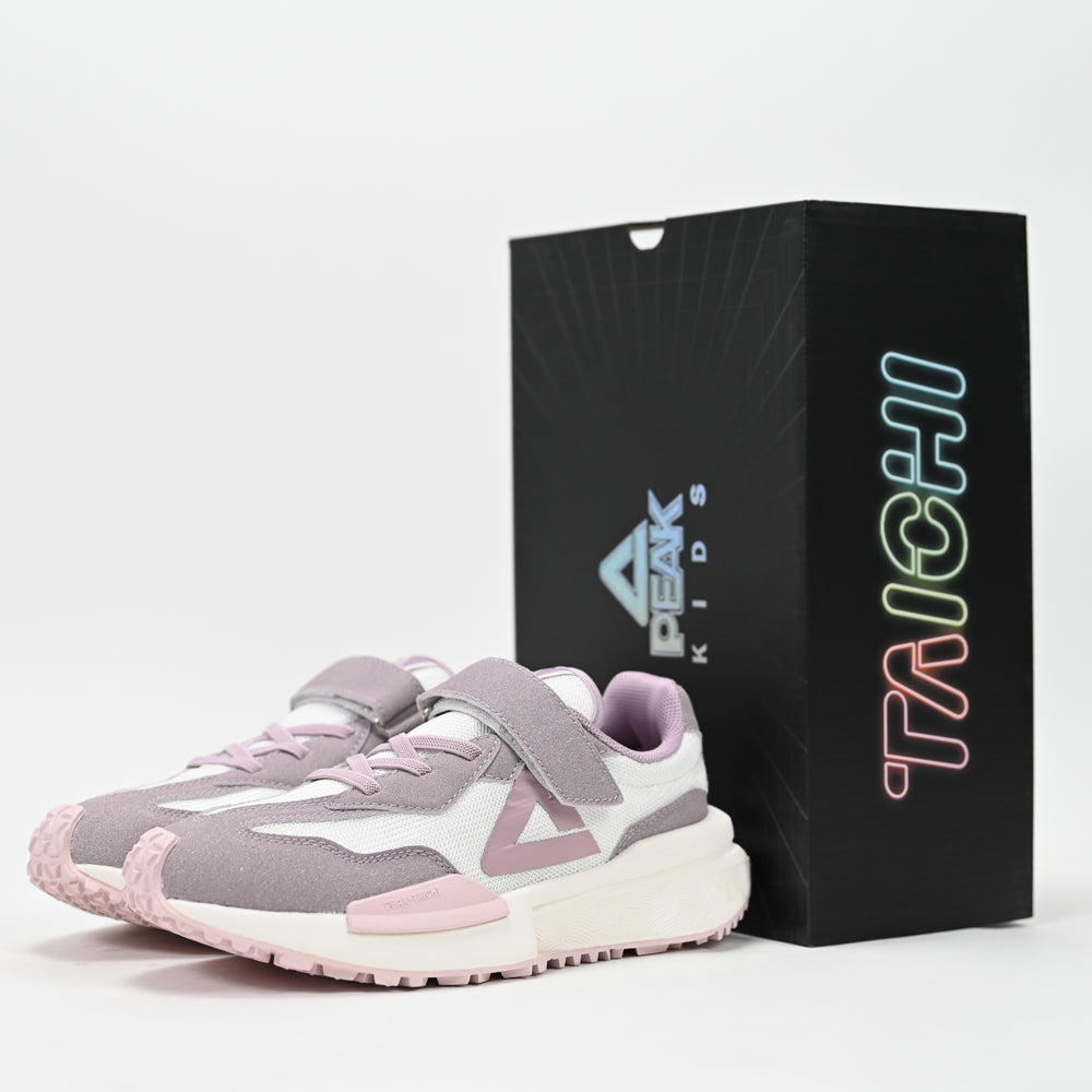 PEAK FOOTWEAR