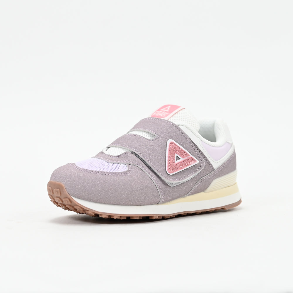 PEAK FOOTWEAR