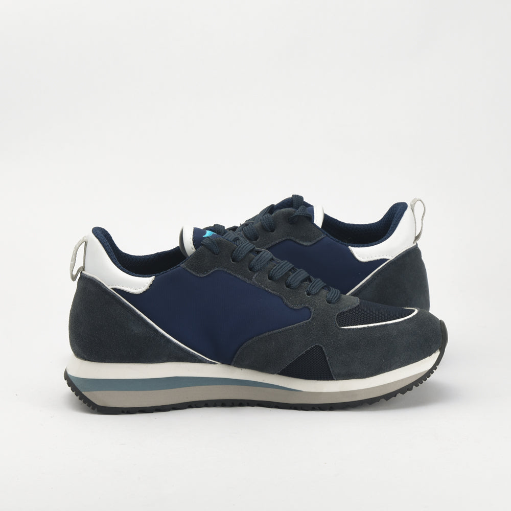 Guardiani \ AGM009811