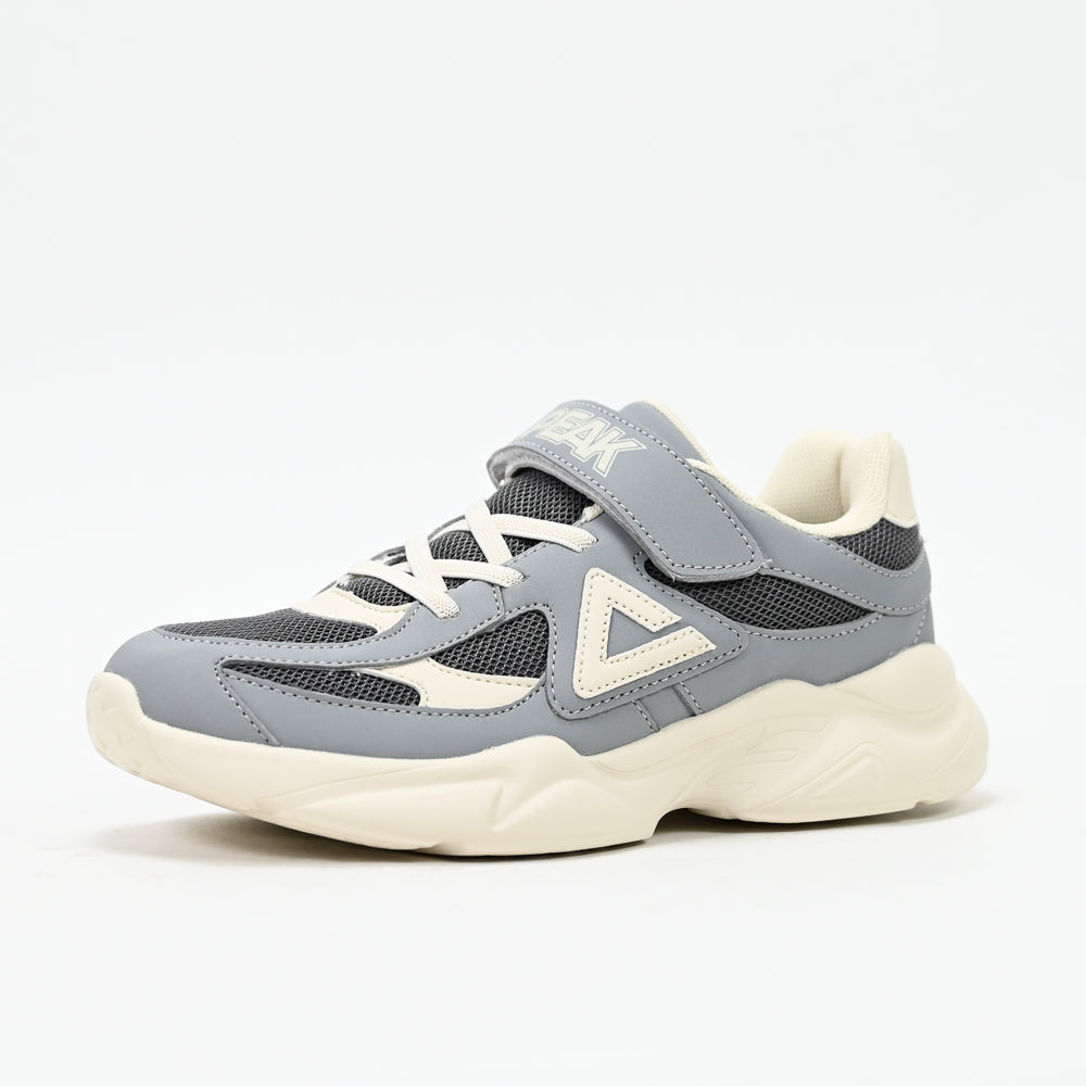 PEAK FOOTWEAR