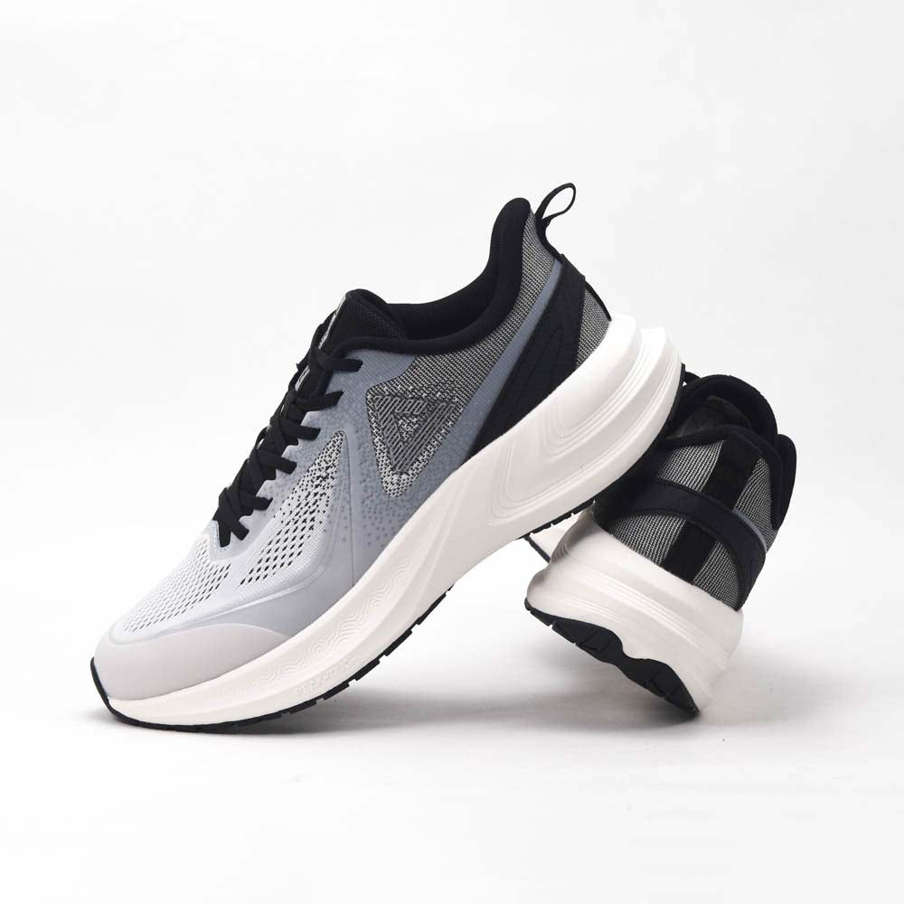 PEAK RUNNING SHOES