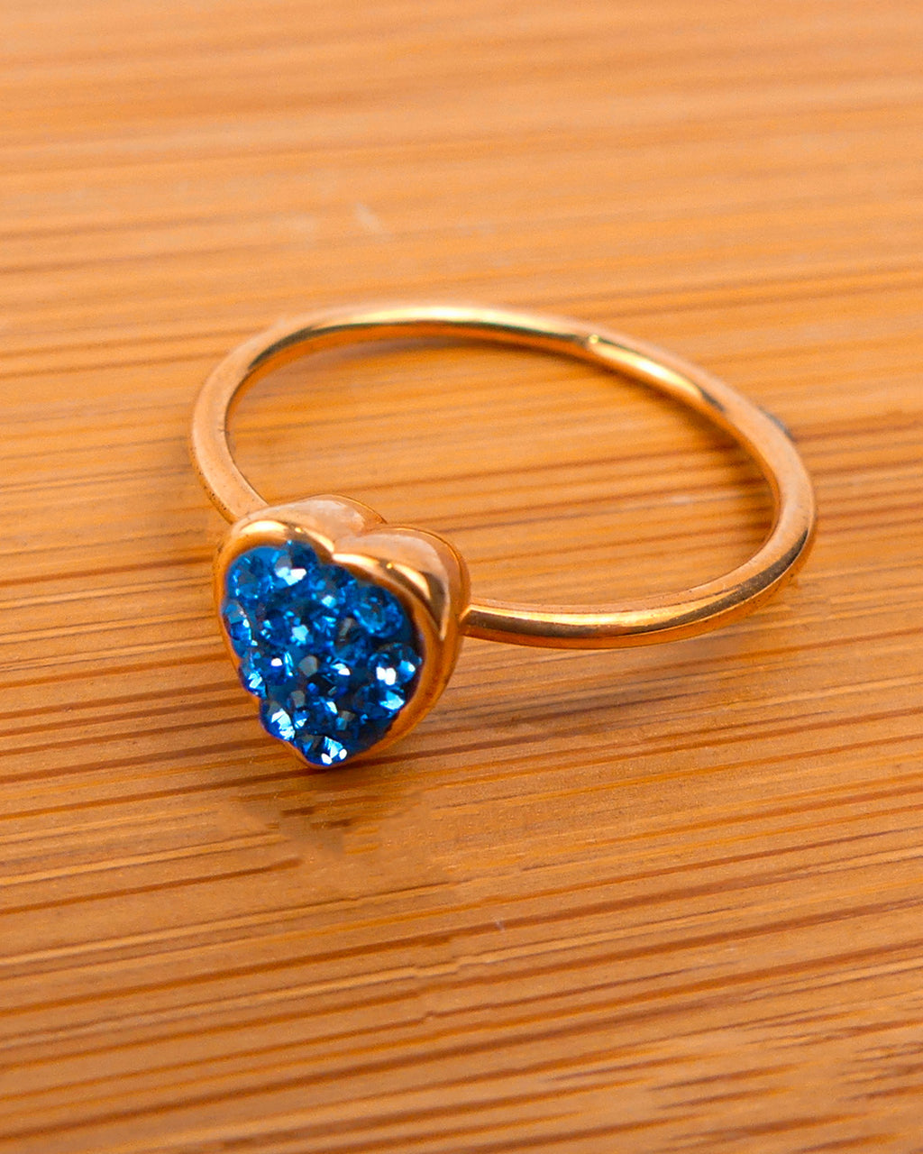 bague fine coeur bleu