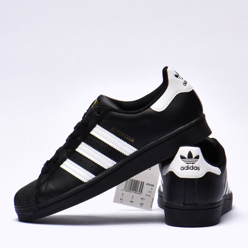 أديداس سوبر ستار جيه