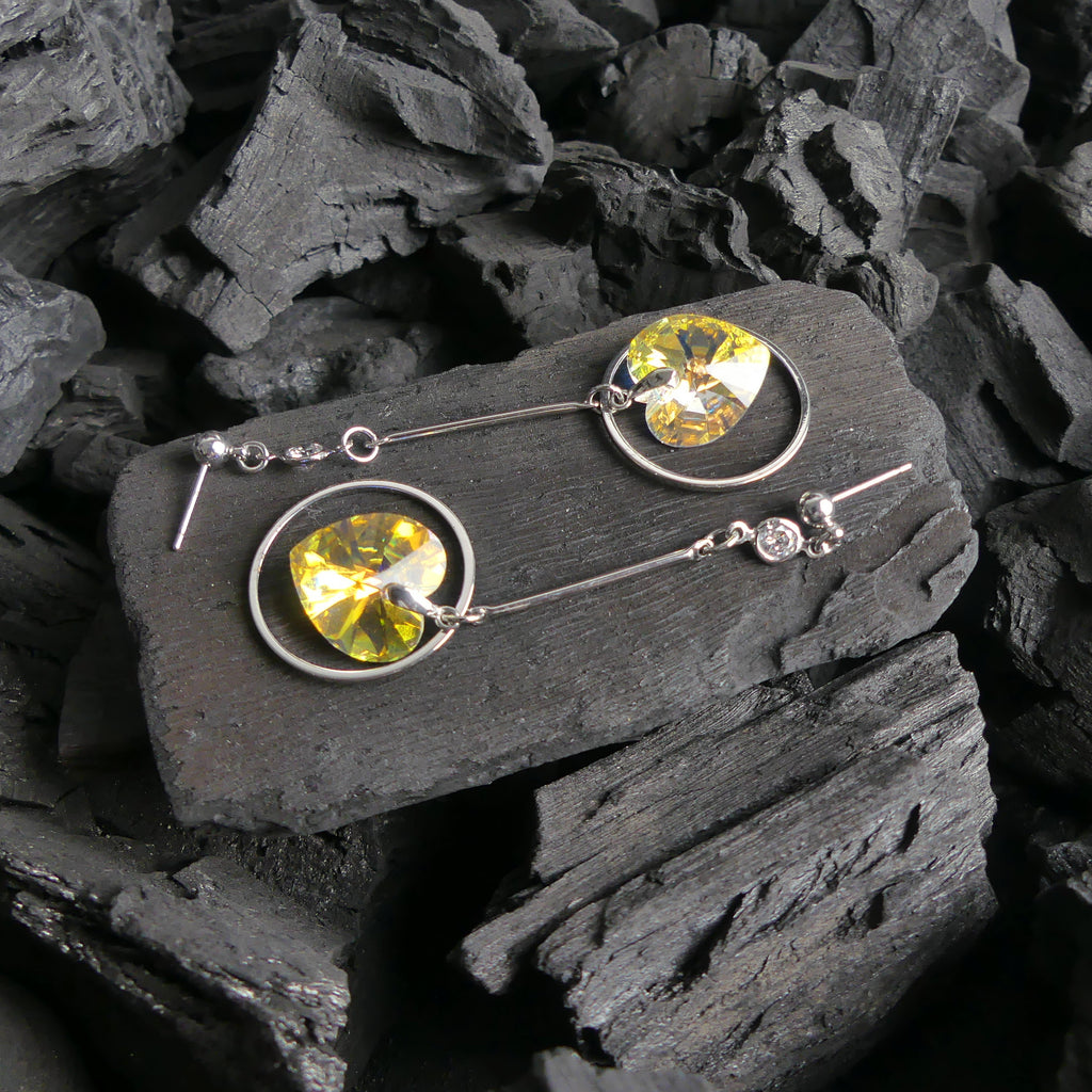 Boucles d'oreilles pendantes cœur jaune