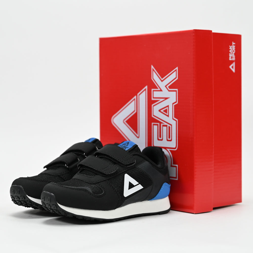 PEAK FOOTWEAR