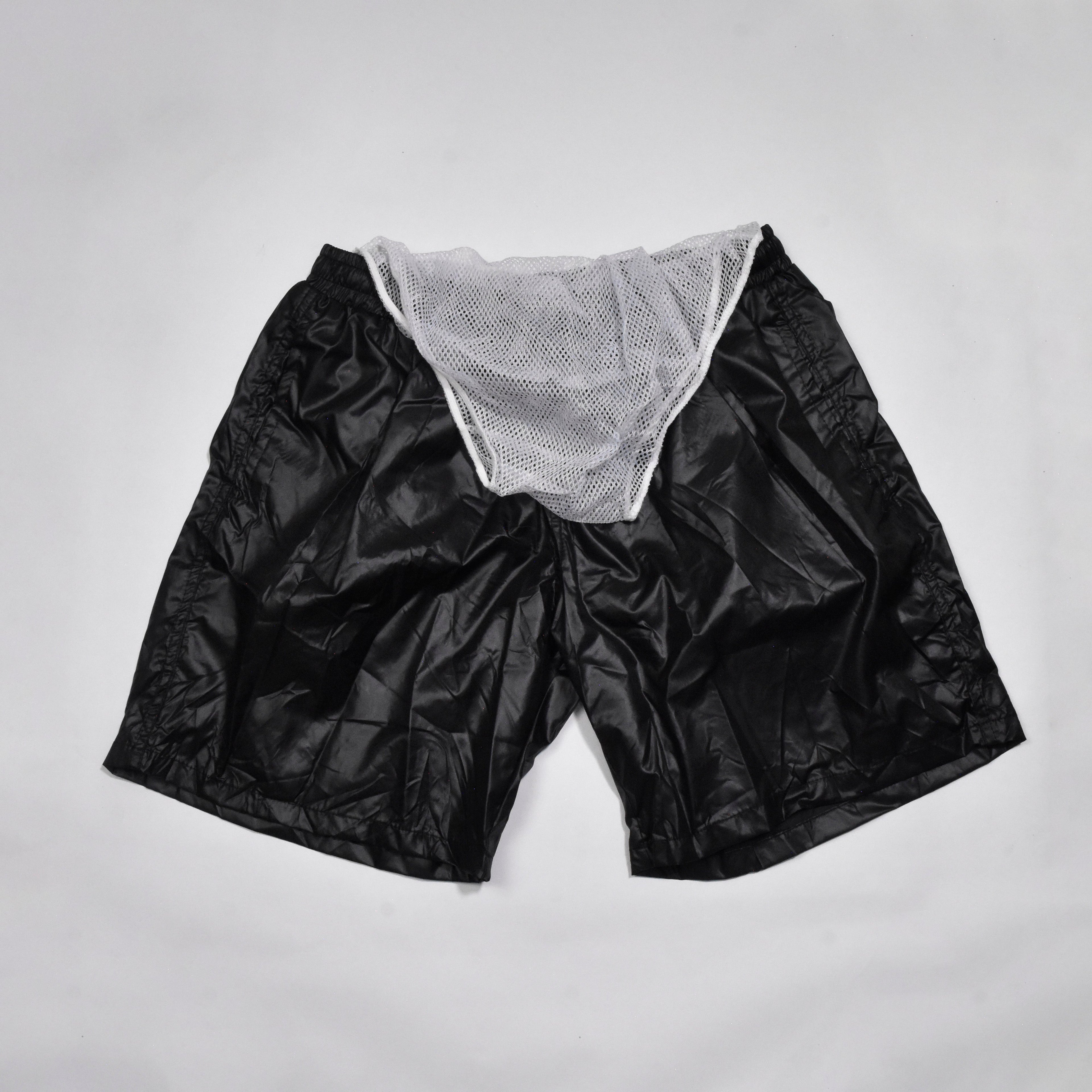 5149 شورت أسود جليدي