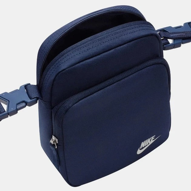Sacoche Nike Heritage crossbody — compartiments