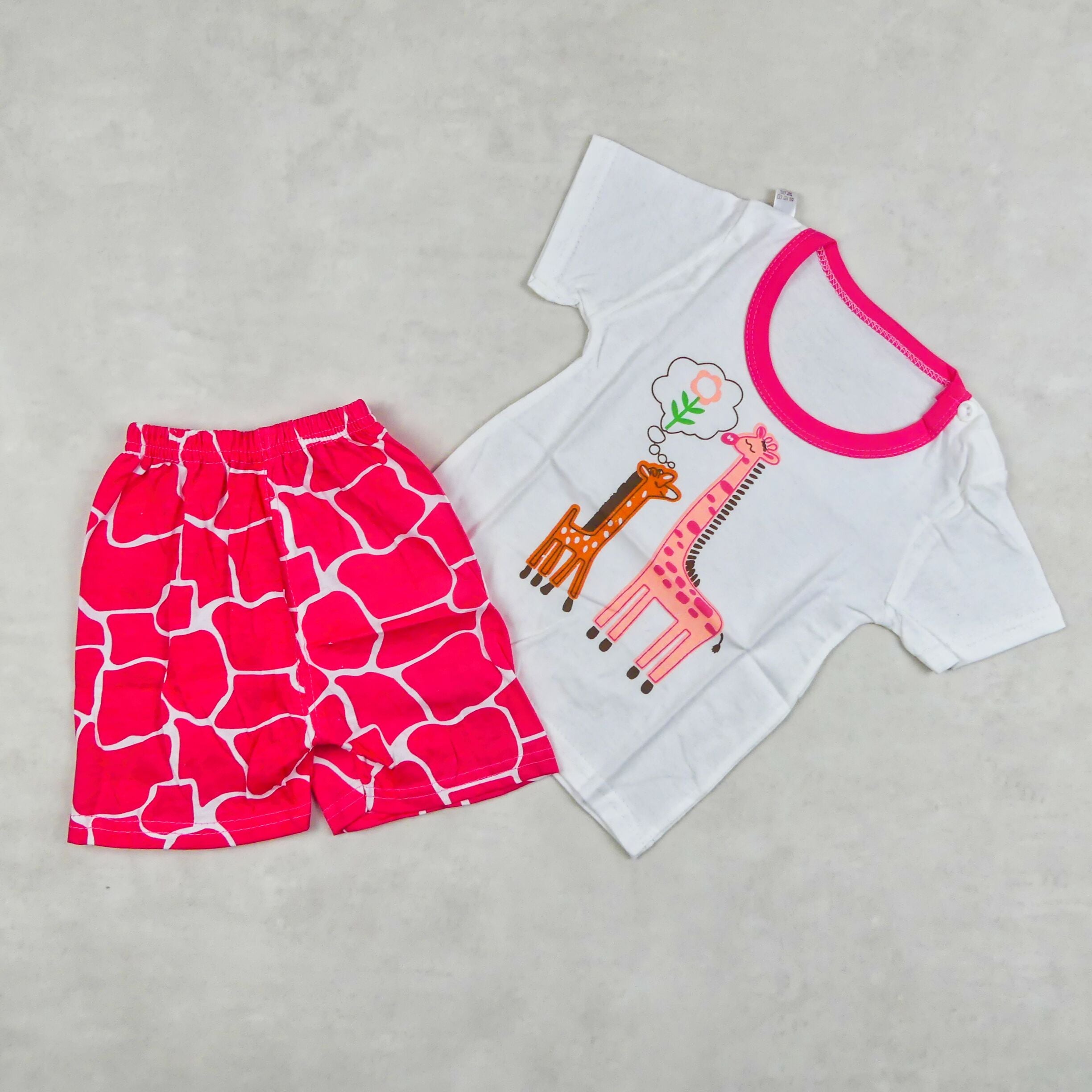 ENSEMBLE BLANC MOTIF GIRAFE ROSE  4310