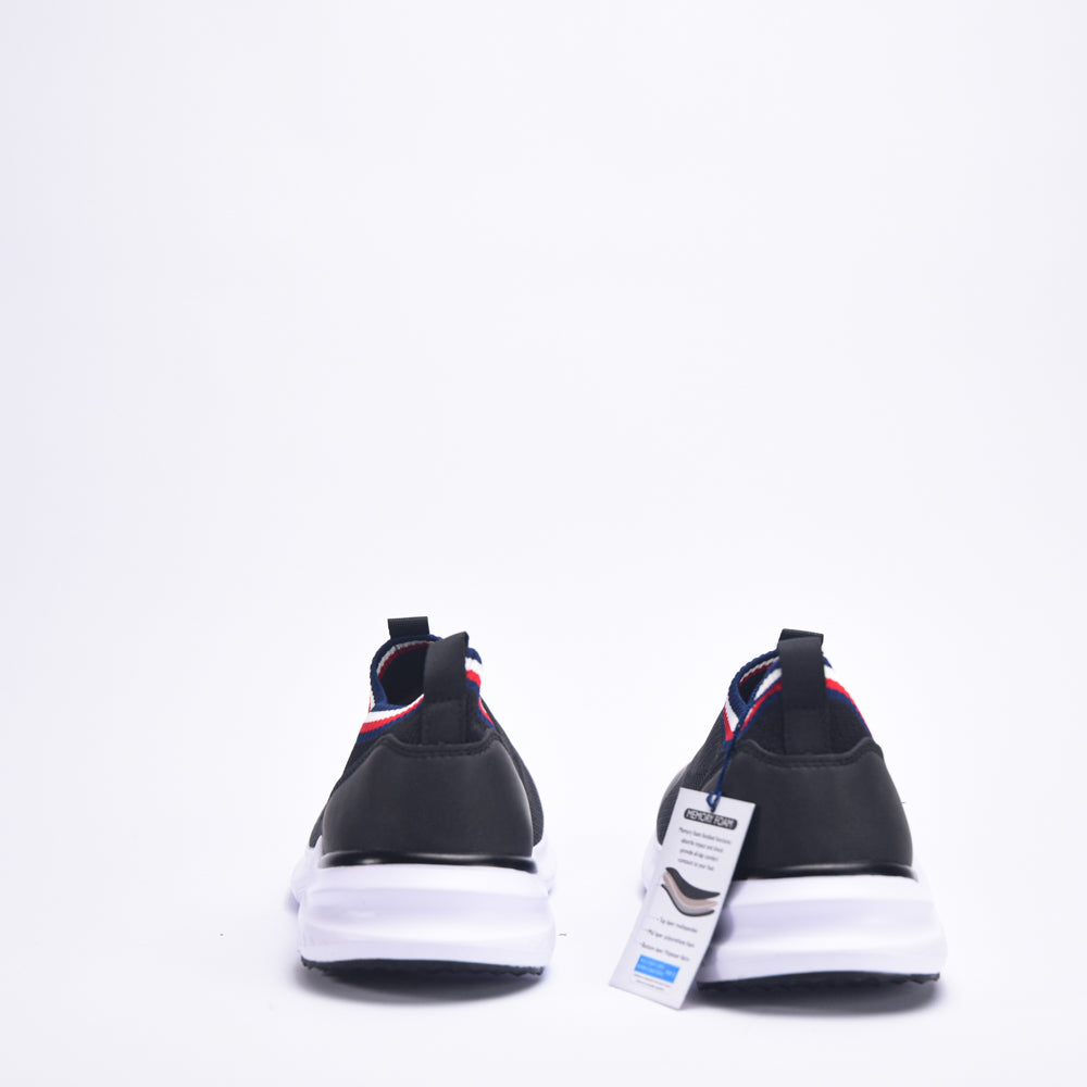 حذاء رياضي كالزا باسا نيرو \T3X9-33137-0702999