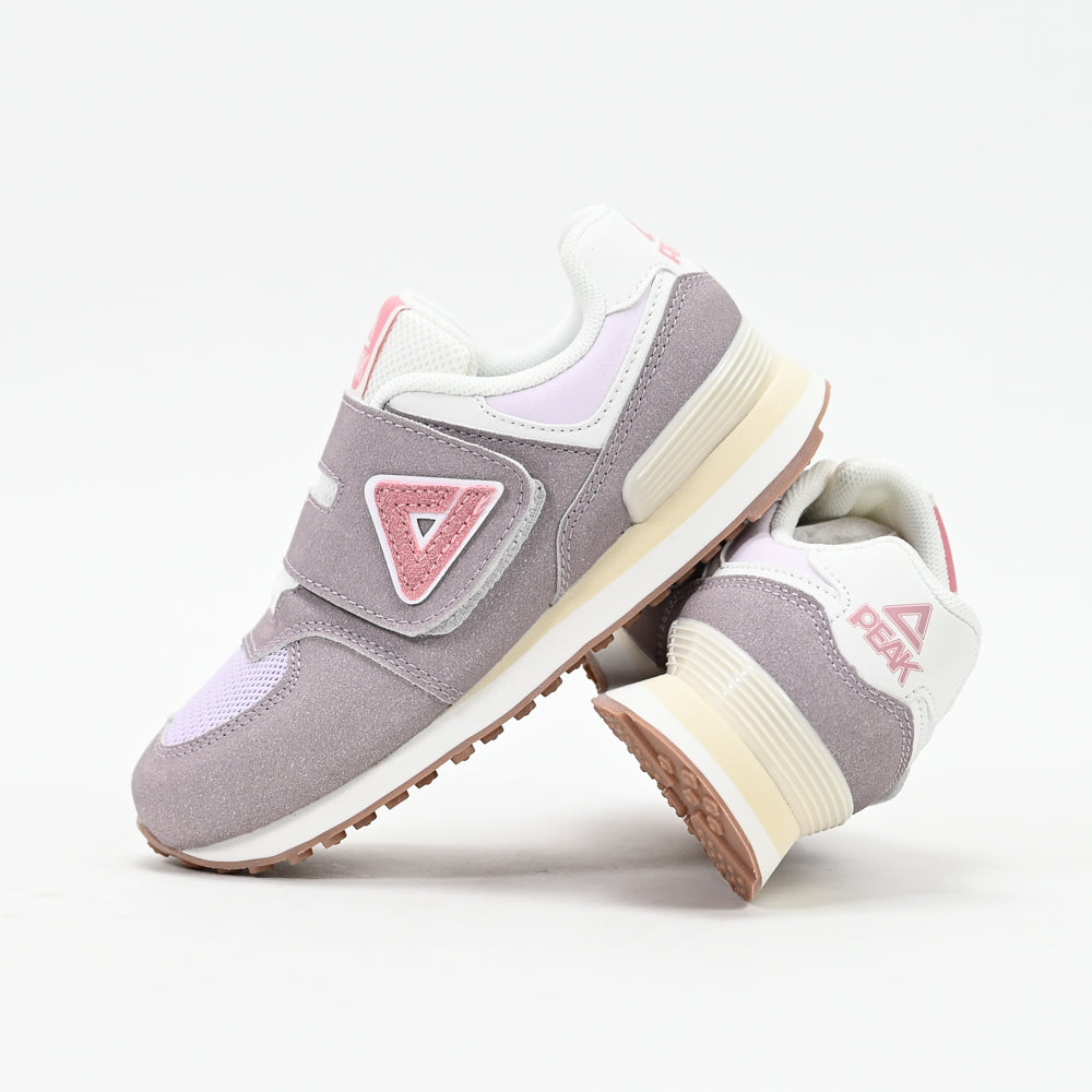 PEAK FOOTWEAR