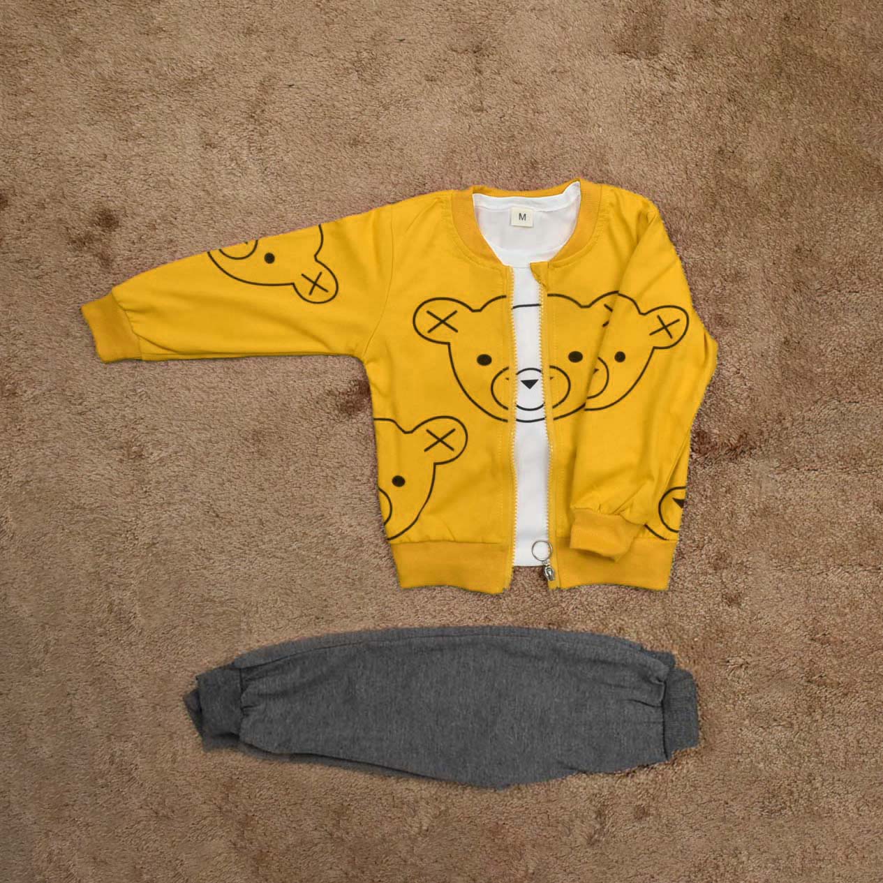 ENSEMBLE kaws 3pcs JAUNE 30123