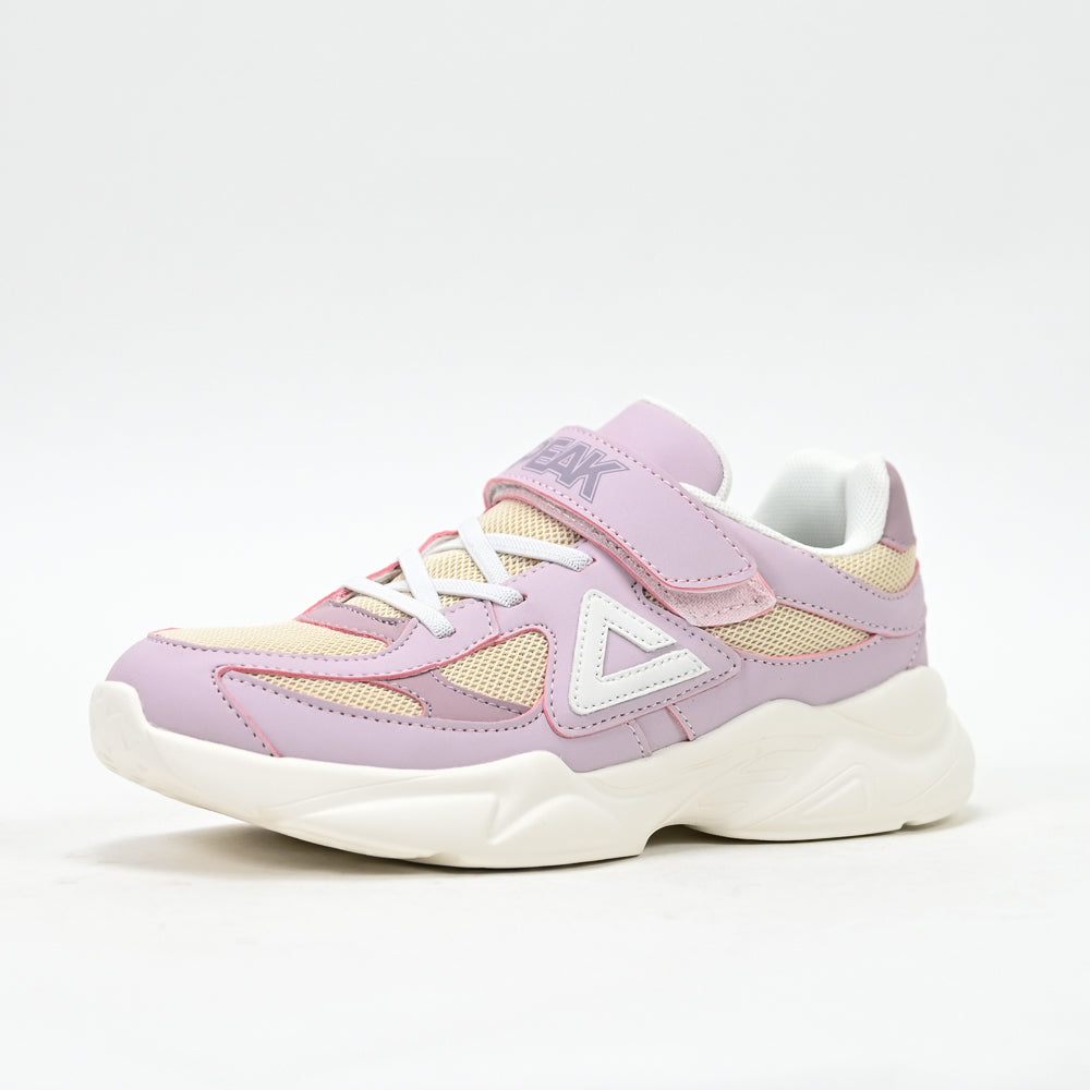 PEAK FOOTWEAR