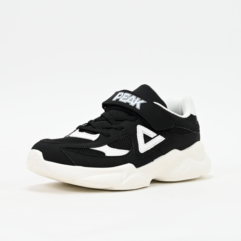 PEAK FOOTWEAR