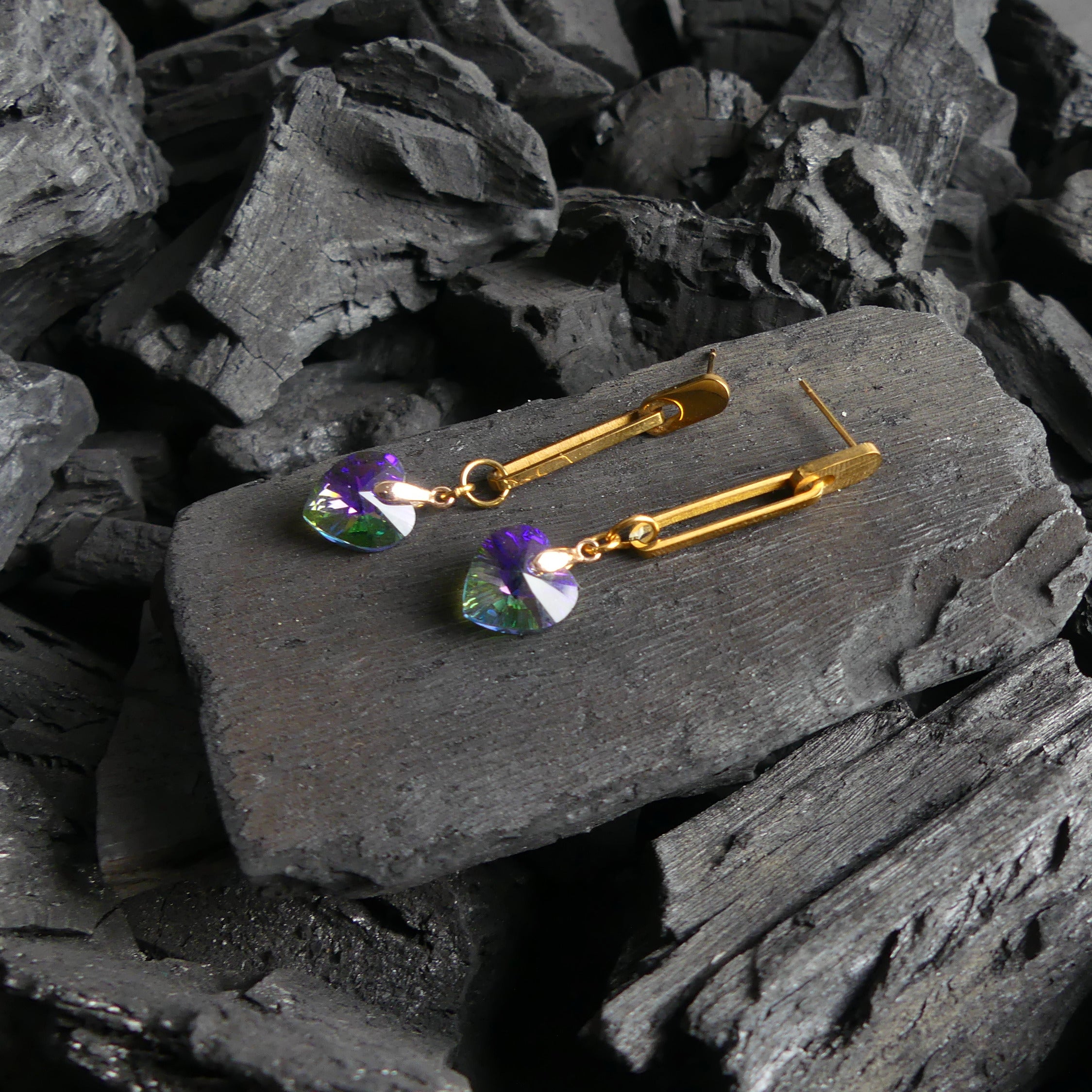 Boucle d'oreille coeur mauve