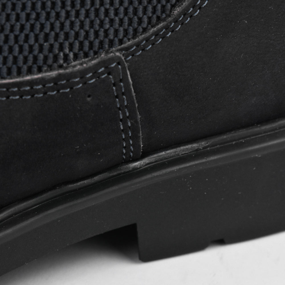 أحذية Aero-Timeless داكنة