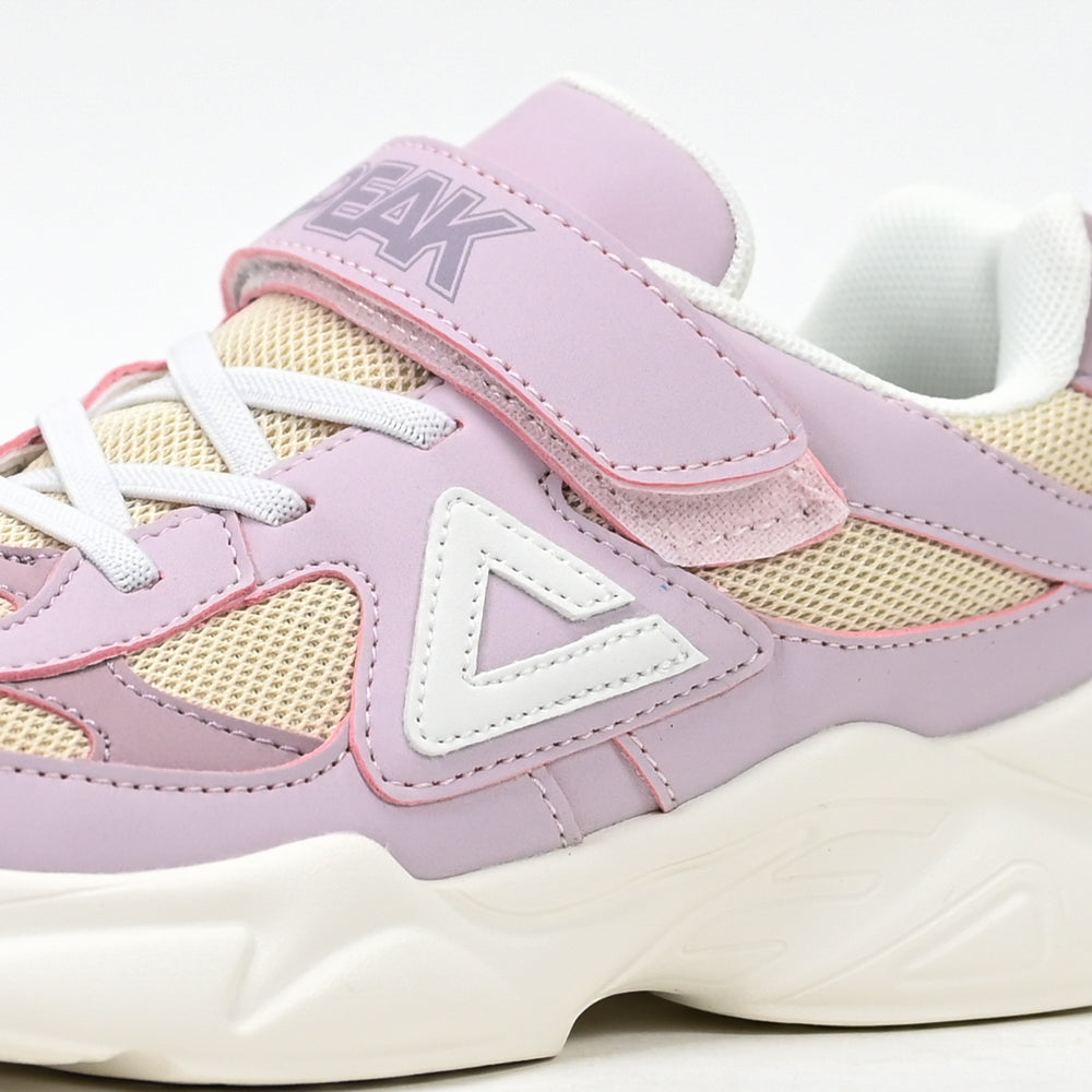 PEAK FOOTWEAR
