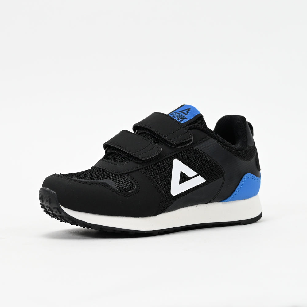 PEAK FOOTWEAR