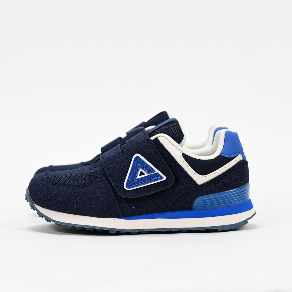 PEAK FOOTWEAR